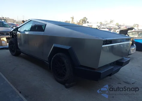 2025 Tesla Cybertruck All-Wheel Drive from USA, damaged, VIN 7G2CEHED9SA058857